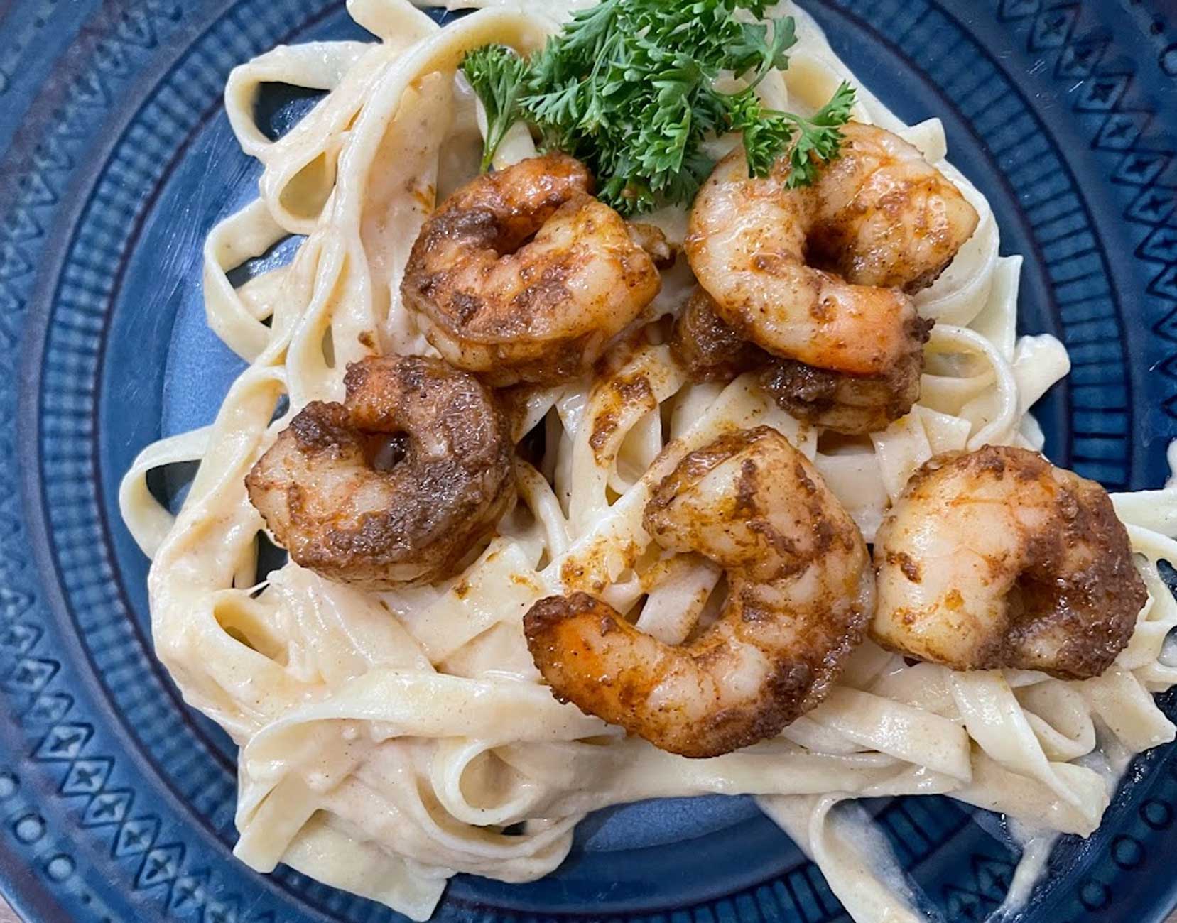 Cajun Shrimp Fettuccine Alfredo: A Spicy Twist on Classic Pasta Delight!